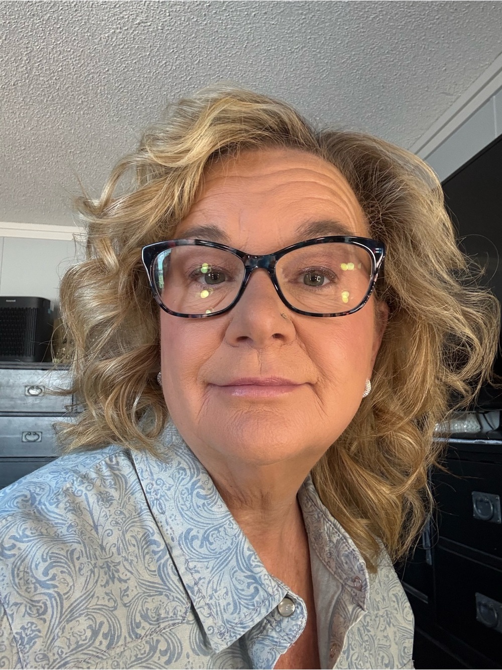 Meet your Posher, Carrie
